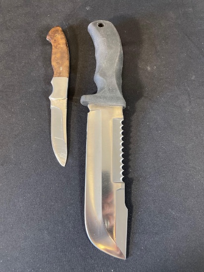(2) ElkRidge hunting knives