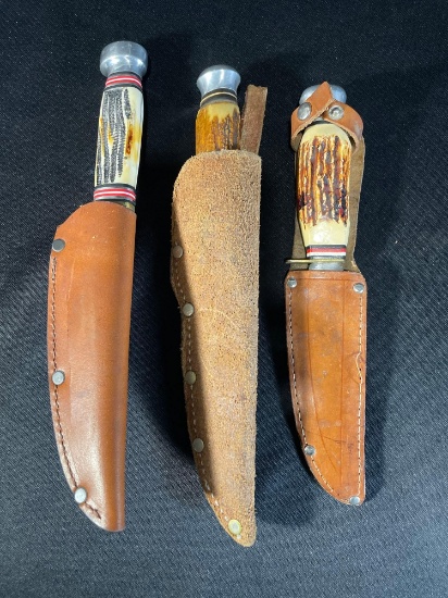 (3) hunting knifes w/ sheaths