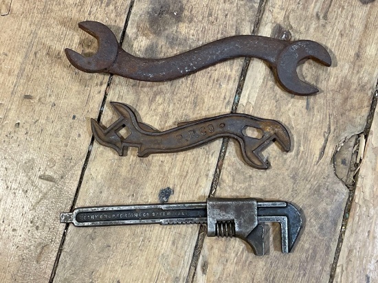 Automobile Box Wrench, Farm Tool, Moore Drop Forged Pipe Wrench