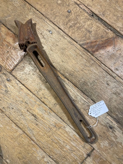 Youngstown Sheet & Lube Co. Cast Iron Buckeye Fence Stretcher Tool