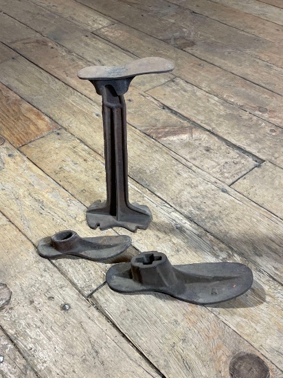 Cobblers Cast Iron Shoe Forms & Stand