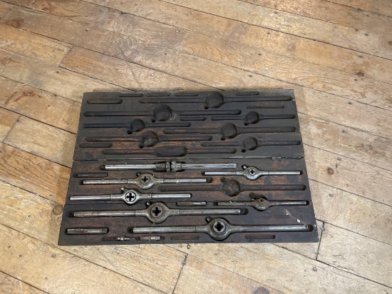 Champion Tap & Die Set w/ Wooden Case