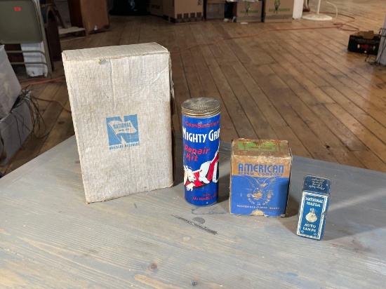 Assorted Vintage Collectibles (See Description)
