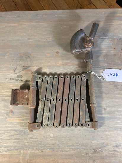 Scissor Extention For Light (Steam Punk Project)