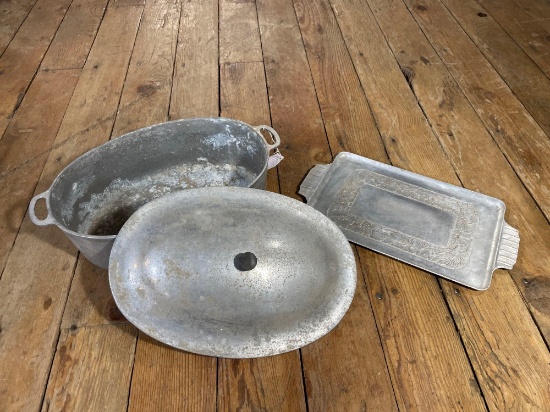 National Aluminum Dutch Oven & Aluminum Tray Floral Chased