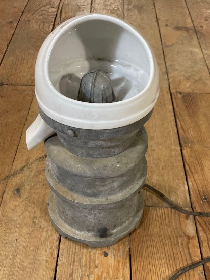 Vintage Sunkist Juicer