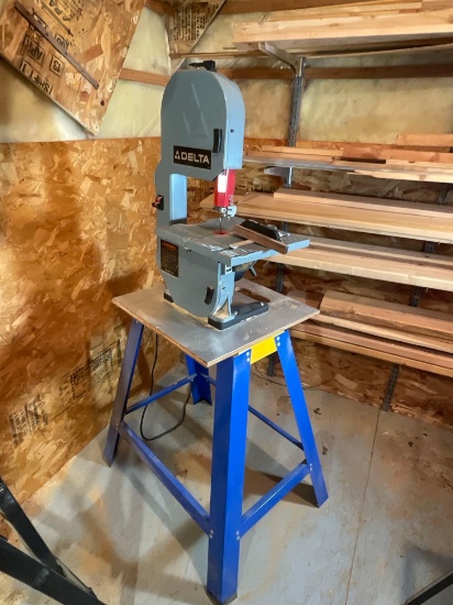 Delta Bandsaw w/ stand