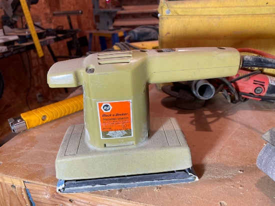 Black & Decker finishing sander