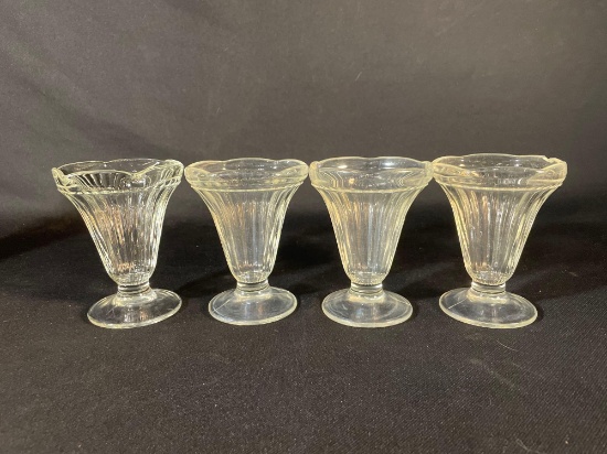 clear glass ice cream sundae glasses