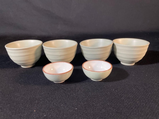 (2) Hagi ware Japanese pottery yunomi tea cups & (4) Unknown