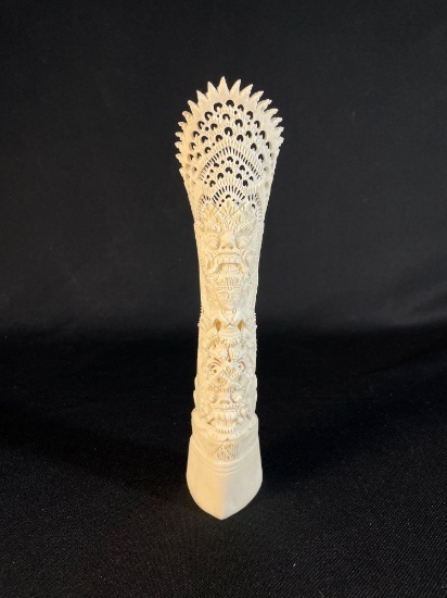 Bali Indonesian Hand Carved Water Buffalo Horn Totem
