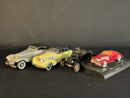 (4) Collectible toy Cars