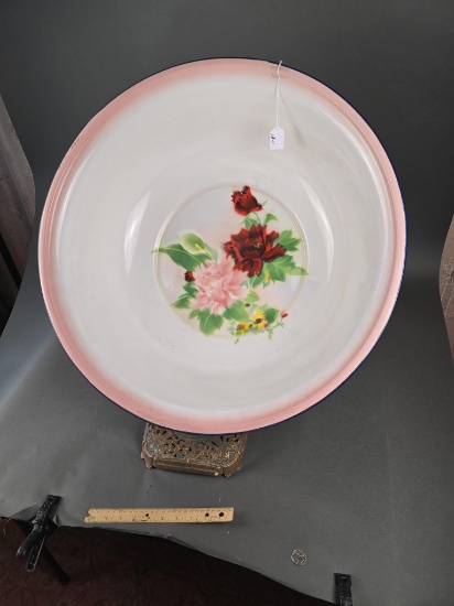 Large newer granite dish pan