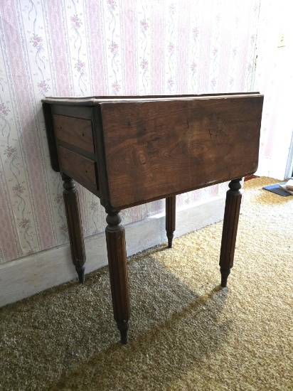 Mahogany drop leaf table