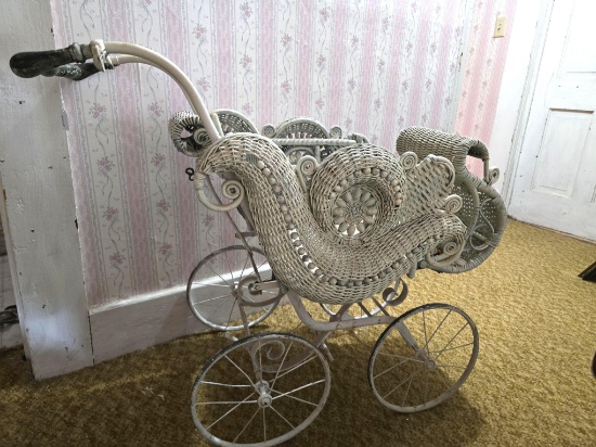 Wicker baby stroller
