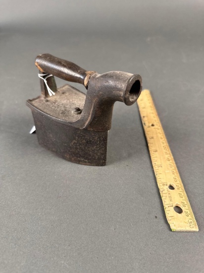 Child's caracole sad iron