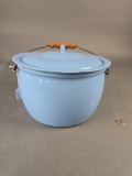 Light blue cooking pot