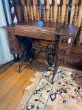 3 drawer oak Singer sewing machine all intact and original