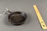 Child's Wagner cast skillet