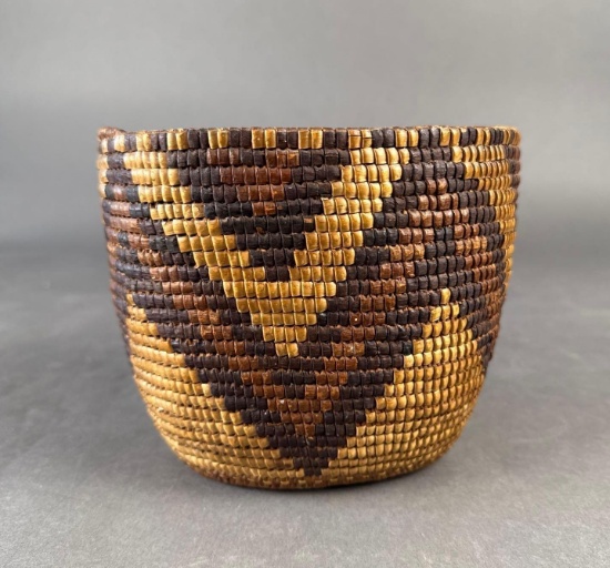 Great Cowlitz basket, finely woveen, 1890s