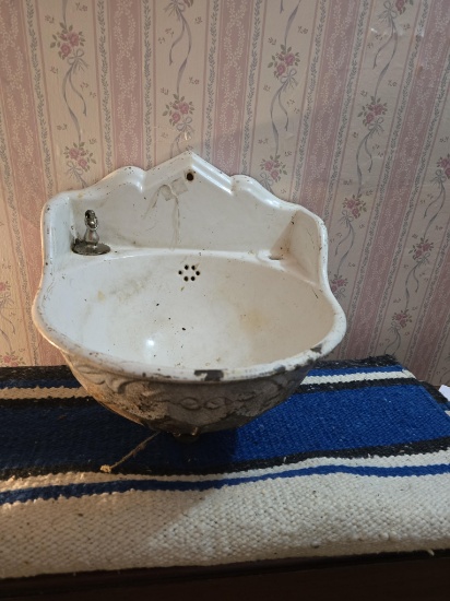 Cast iron & porcelain sink