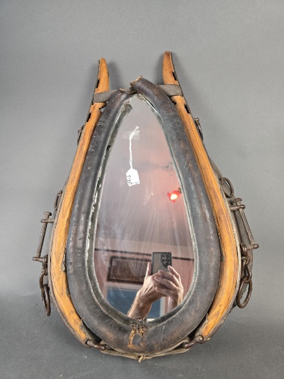 Horse collar mirror