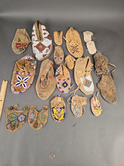 (17) single moccasins