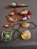 (4) Chenille Santas, (1) Santa bulb, (4) unknown pieces