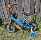 Child's Thomas bike w training wheels