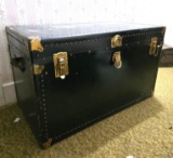 Extra large blanket trunk