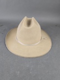Ray Holes hat