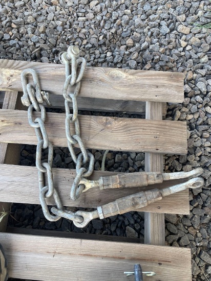 (2) Chains w/ Turnbuckles