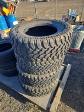 (4) Radar Renegade R7 35x12.50R18LT