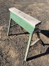 Collapsable Saw Horse