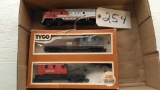 2 Pack Of Train Cars & Engine