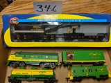 John Deere Train Cars & (1) Athearn 2 Train Car Pkg