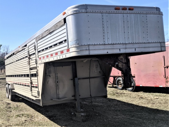 1987 Featherlite Alum. Livestock Trailer