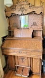 Pump Organ