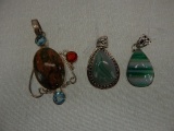 3 STERLING SILVER PENDANTS (2 GREEN AGATE, 1 MULTI-COLORED UNAKITE)