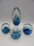 GROUP OF 4 GLASS PAPERWEIGHTS SIGNED ROBERT EICKHOLT