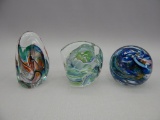 GROUP OF 3 GLASS PAPERWEIGHTS SIGNED ROBERT HAMON