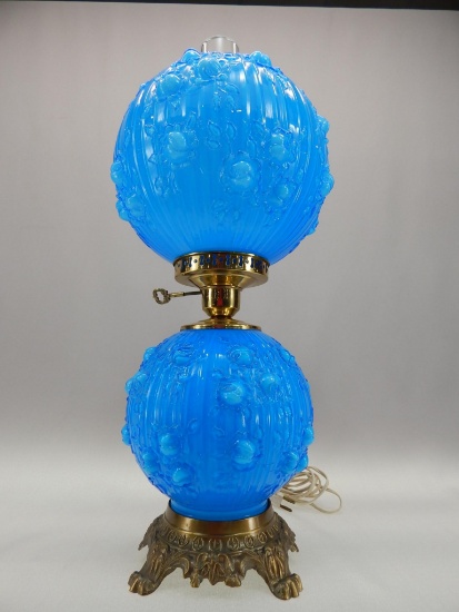 22" COLONIAL BLUE OVERLAY EMBOSSED ROSE DOUBLE BALL LAMP