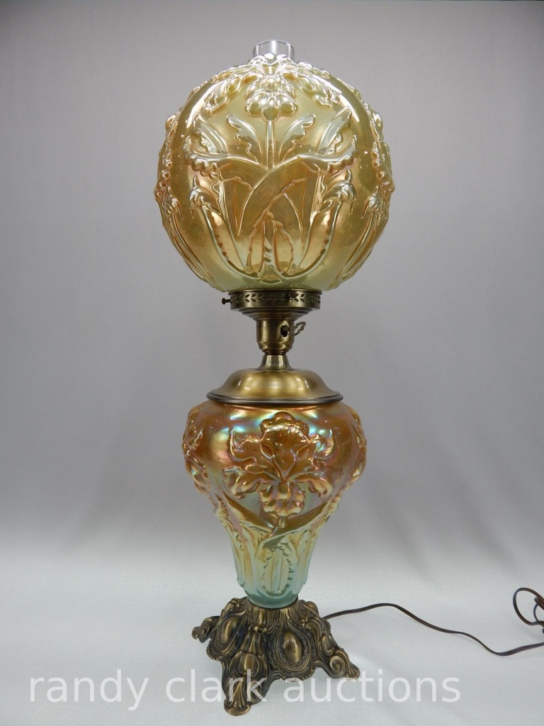 FENTON ART GLASS AUCTION