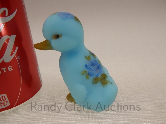 FENTON BLUE SATIN DUCKLING HP LOUISE PIPER 1981