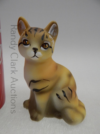 FENTON SITTING CAT "SAND CAT" HP JK SPINDLER #12/23