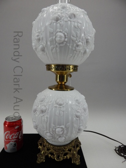 20" FRANKS CLOSET GWTW LAMP - MILK OVER ROSE