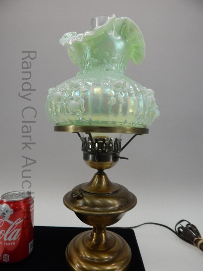 17.5" STUDENT LAMP - W/ 8" EMBOSSED ROSE SEAFOAM GREEN IRIDIZED SHADE