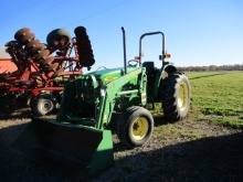 JD 5210 with JD 521 2 wd 9 speed trans 2 rear remotes 15060 hours