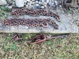 Two heavy log chains