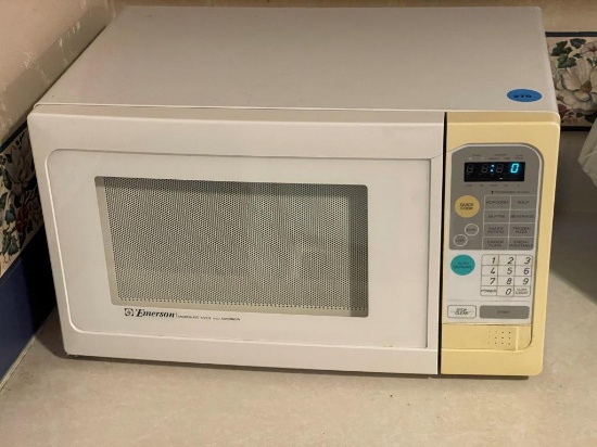 Microwave Oven